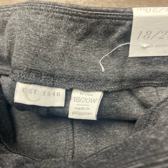 Cato Grey Rayon Stretch Blend High Rise Trousers Size 18/20 W Hook Eye closure - Picture 4 of 10